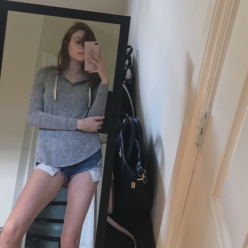 *FLASH SALE* Hollister grey long sleeve hoodie